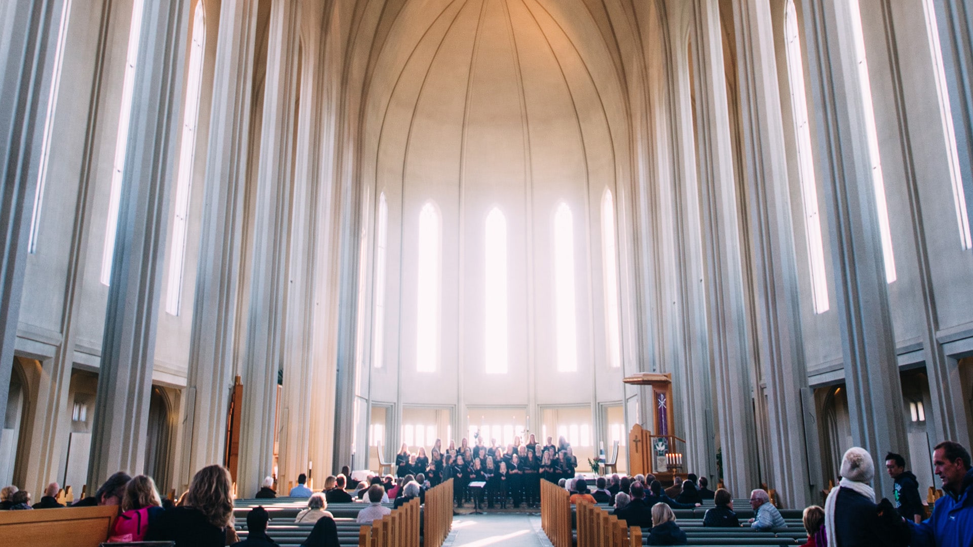 Bis in Kirchen wieder vollständige Normalität herrscht, wird wohl noch einige Zeit vergehen.