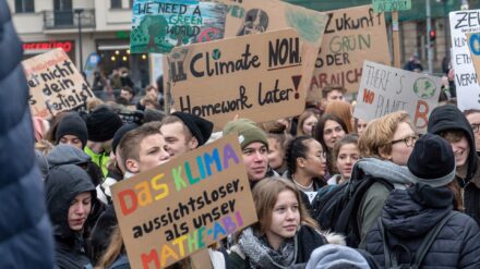 Themen rund um den Klimaschutz haben Jugendliche in letzter Zeit besonders bewegt. Das zeigen unter anderem die „Fridays for Future“-Demos.
