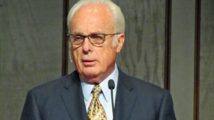 John MacArthur will sich mit seiner Kirche künftig nicht an behördliche Corona-Beschränkungen halten