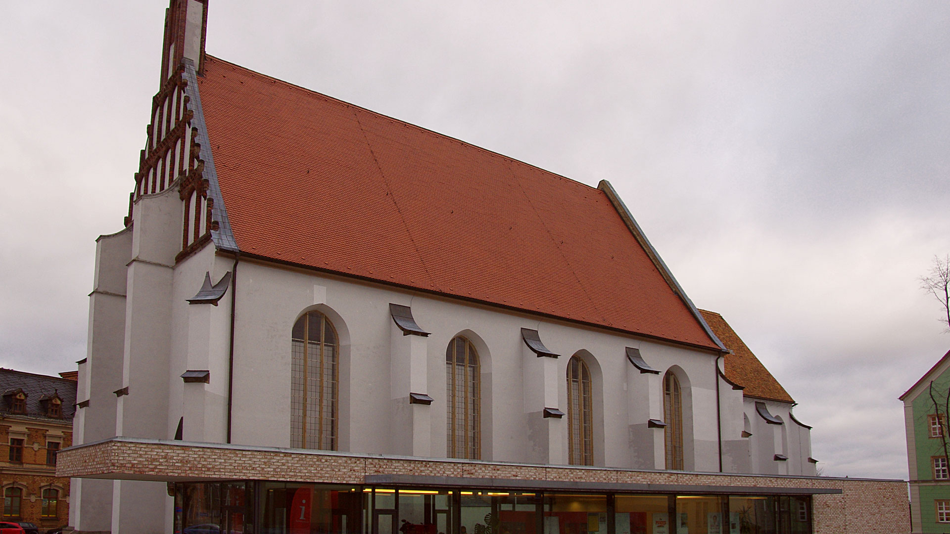 Im Inneren der Klosterkirche St. Annen befindet sich mehrere Gemälde von Wolfgang Krodel