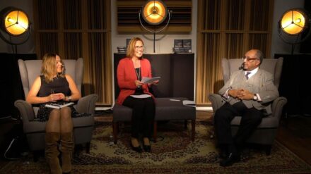 Die Online-Pressekonferenz mit Annette Friese (links) und Asfa-Wossen Asserate (rechts) moderierte Ellen Nieswiodek-Martin.
