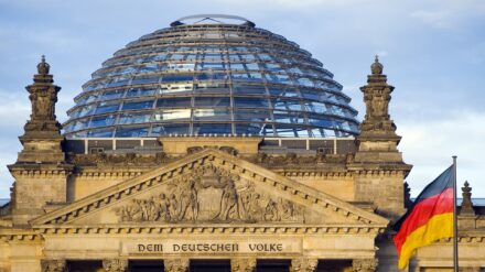 Die Mehrheit des Bundestages hat für das umstrittene Infektionsschutzgesetz gestimmt