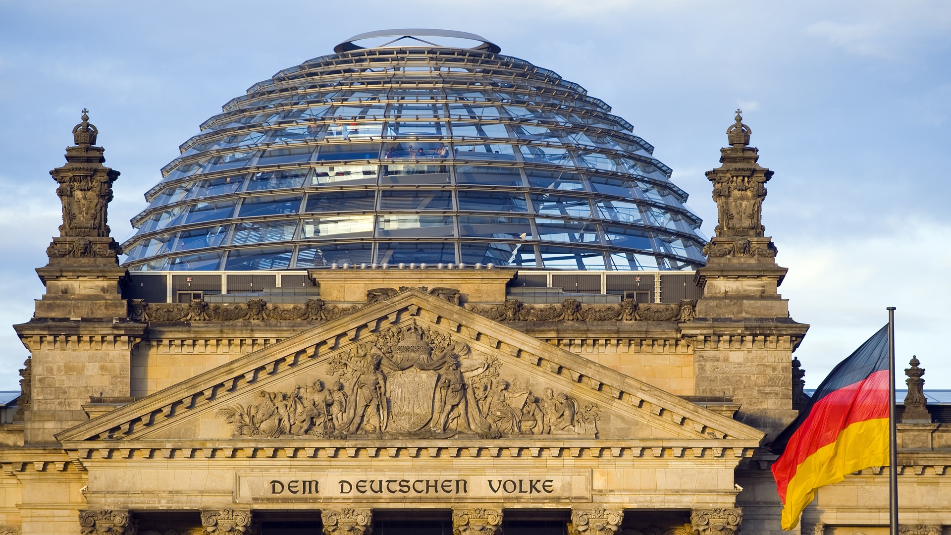 Die Mehrheit des Bundestages hat für das umstrittene Infektionsschutzgesetz gestimmt