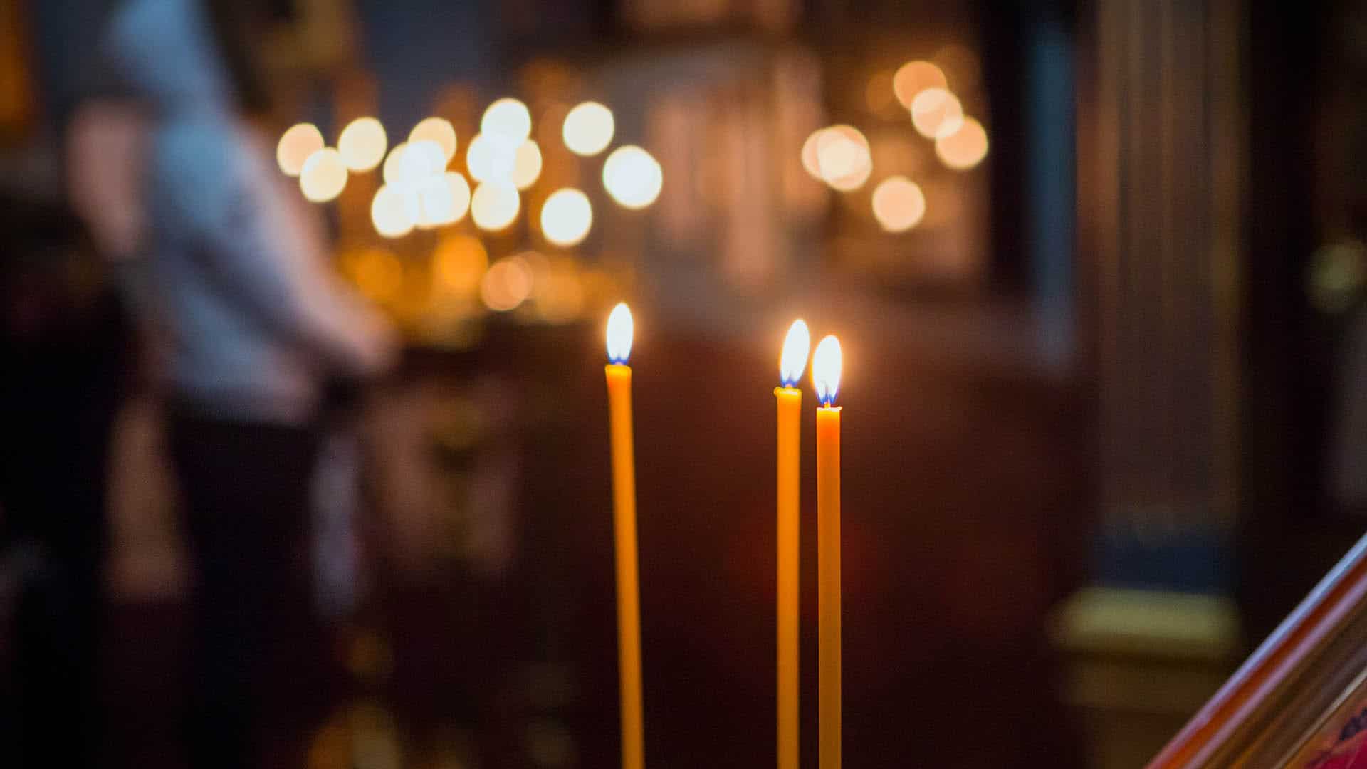 „Heiligabend wird ganz anders werden – ohne Krippenspiel und ohne Chor“, sagt der 48-jährige Christoph Scieszka, Pastor der St. Ansverus-Gemeinde in Hamburg, zu der auch die Spiegel-Autorin gehört