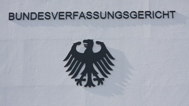 Das Parlament in Sachsen-Anhalt verweigert die Abstimmung zur Erhöhung des Rundfunkbeitrages. Nun ziehen die Sender vors Bundesverfassungsgericht.