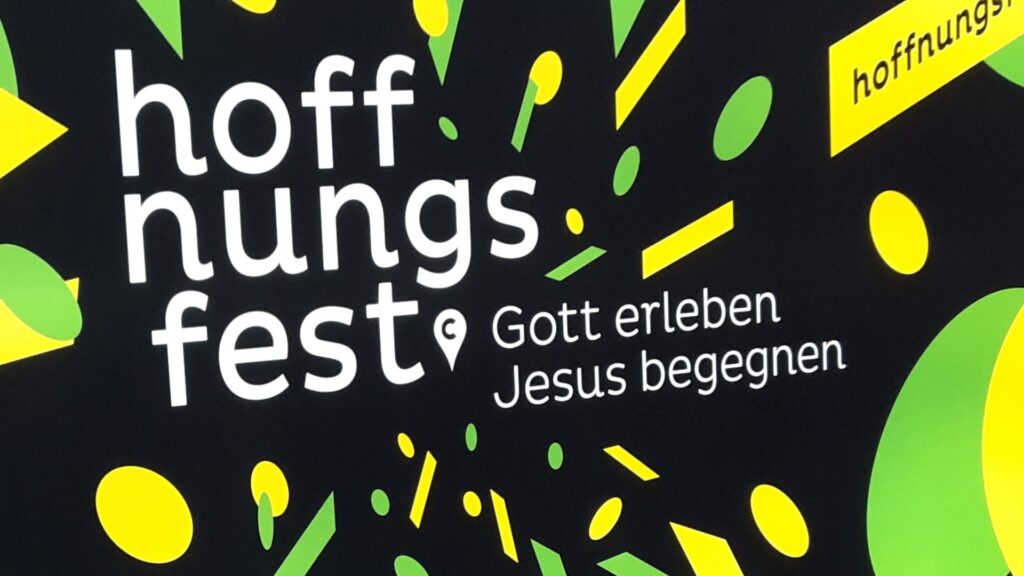 Das „hoffnungsfest“ wird am 7. Januar live über den christlichen Fernsehsender Bibel TV und im Internet übertragen