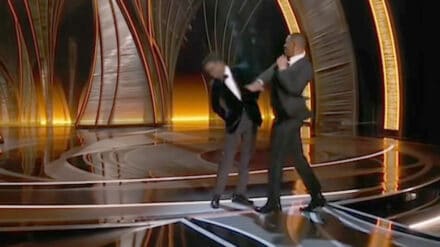 Will Smith schlägt Chris Rock bei den Oscars 2022