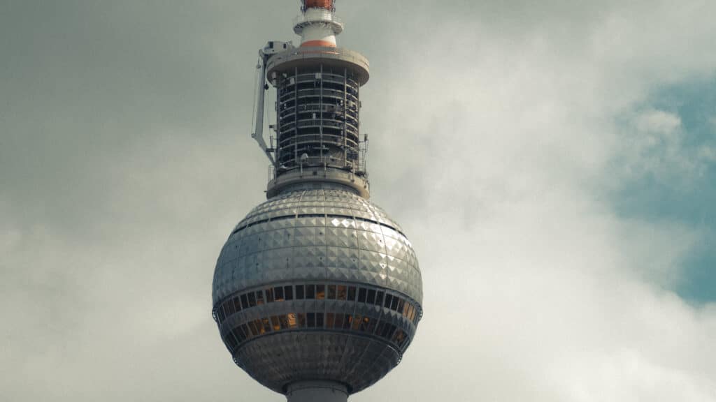 Fernsehturm Berlin, Rundfunk