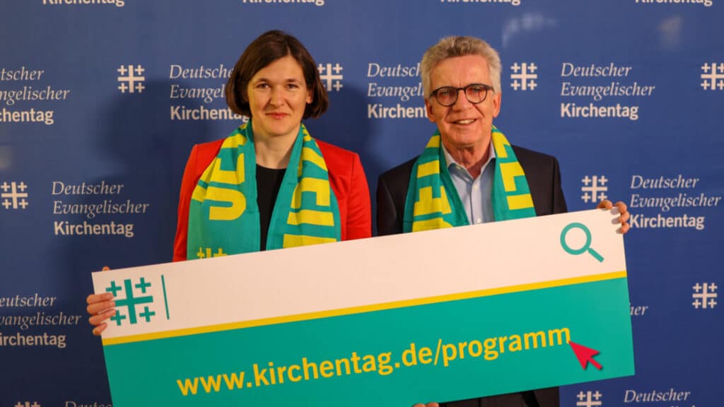 Kirchentagspräsident Thomas de Maizière und Generalsekretärin Kistin Jahn