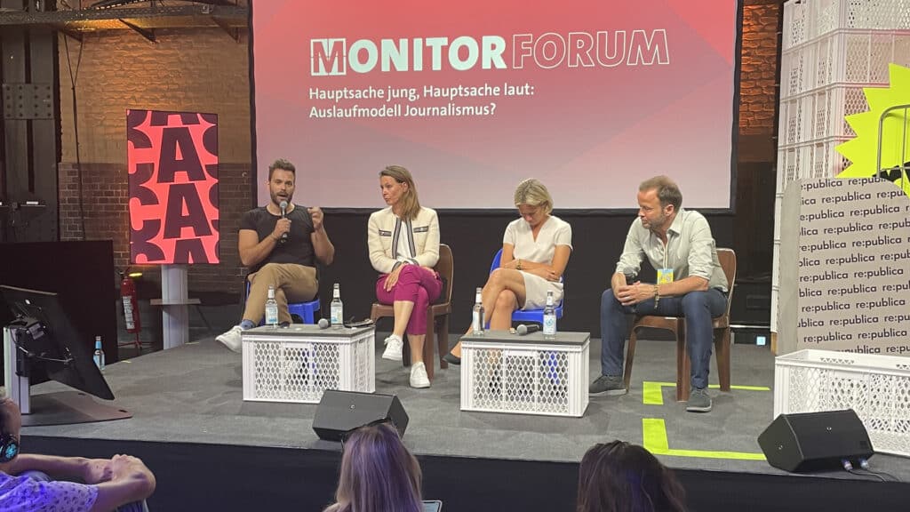 Tilo Jung, Anja Reschke, Christiane Strobl, Georg Restle (vl), Republica 2023