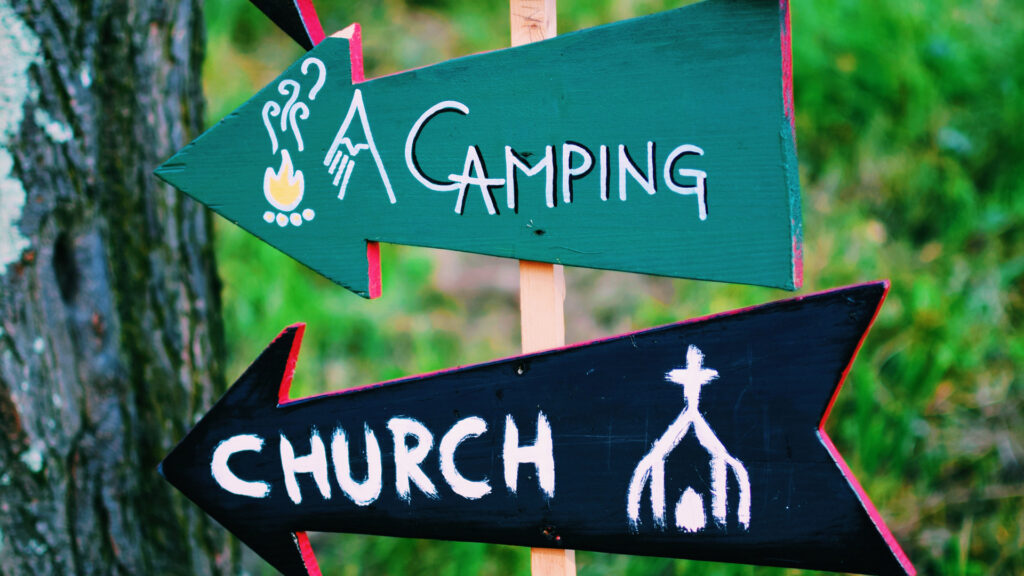 Camping und Kirche
