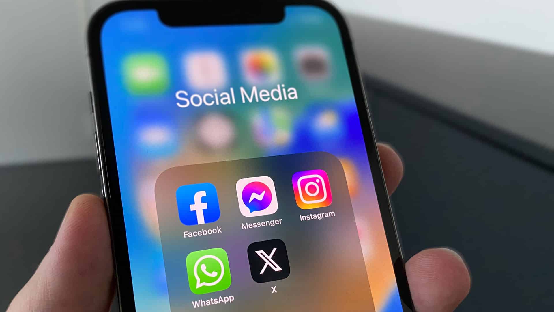France's Constitutional Council Rejects Under-15 Social Media Ban