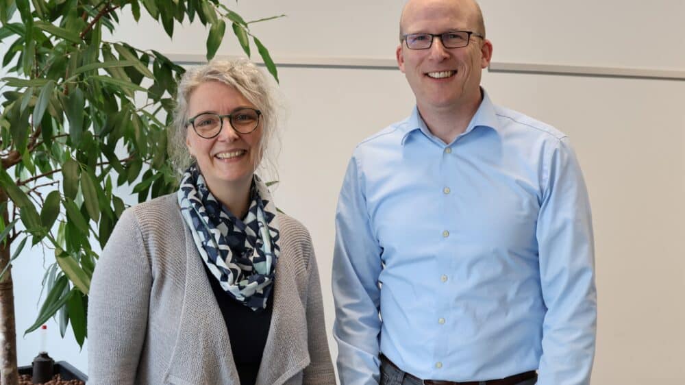 Susanne Krüger und Steve Impey