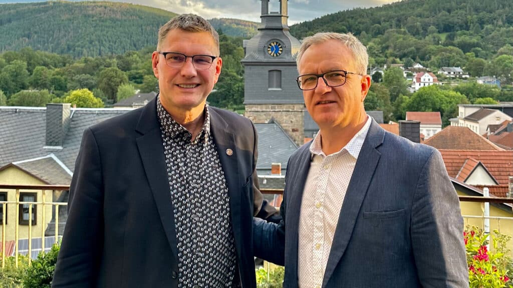 Uwe Heimowski (links) mit dem Theologen und Ukraine-Kenner Johann Matthies