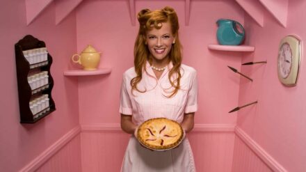 Hausfrau, 50er Jahre, Kuchen