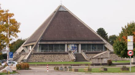 Die Autobahnkirche in Baden-Baden ist eine von 45 Möglichkeiten, sich eine Auszeit an der Autobahn zu gönnen