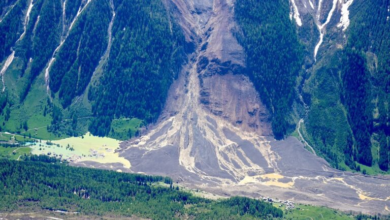 Blatten, Wallis, nach dem Bergsturz