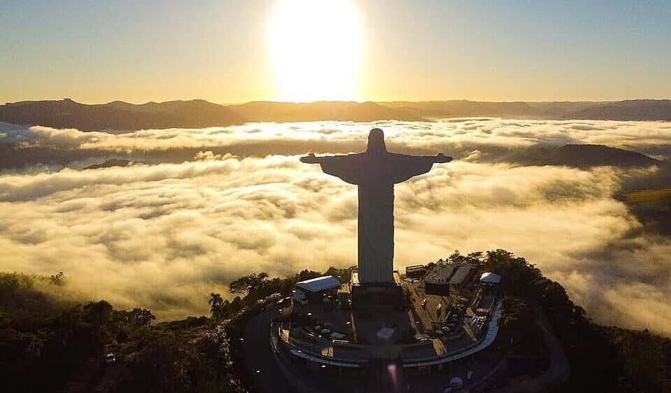 Statue „Cristo Protetor“, Encantado