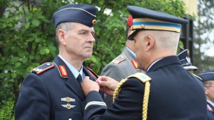 Brigadegeneral Michael Bartscher erhält die Auszeichnung "Legion of Merit"