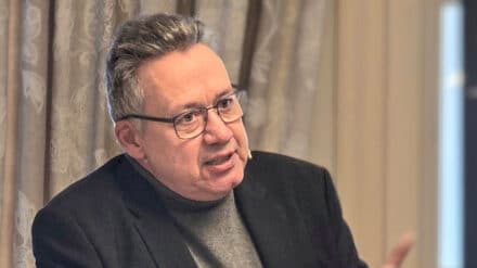 Der Kirchenhistoriker Frank Hinkelmann stand PRO Rede und Antwort zum Ökumenischen Rat der Kirchen