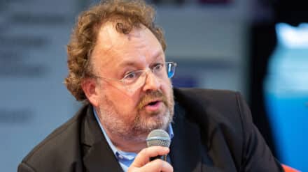 Einer der vier FAZ-Herausgeber, Jürgen Kaube (Archivbild), reagiert auf die Kritik von Frauke Brosius-Gersdorf.