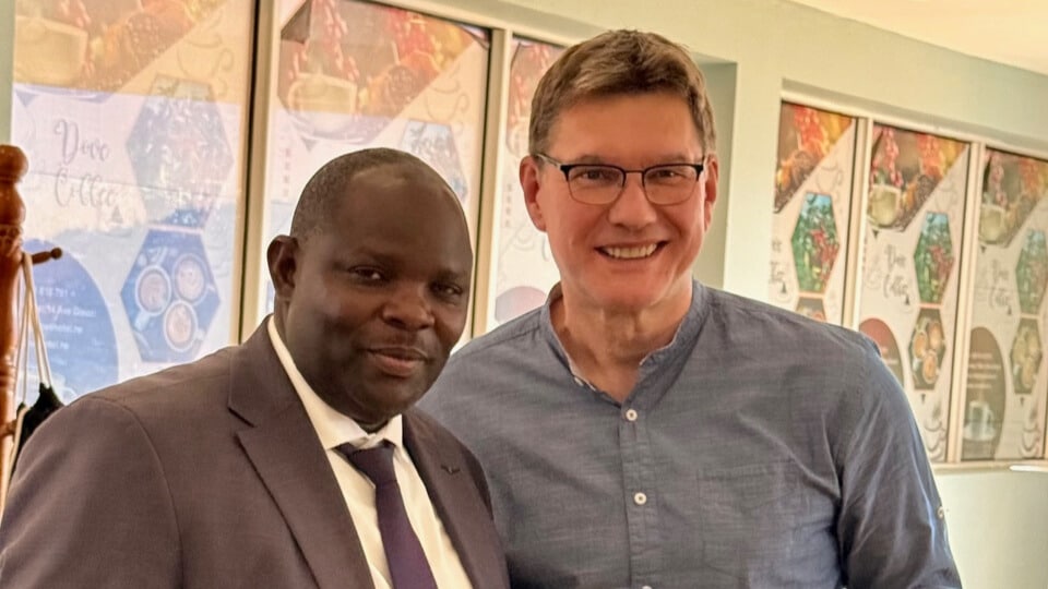 Pastor Isaac Ndayizeyre und Uwe Heimowski