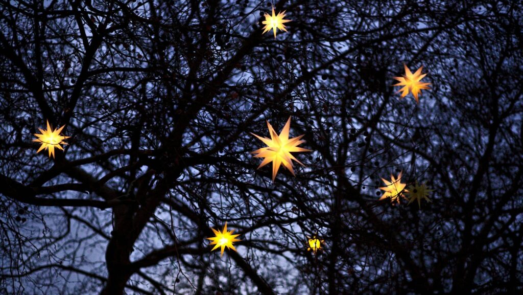 Sterne leuchten im Dunkeln