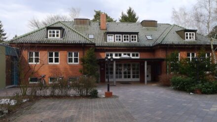 Johann-Sebastian-Bach-Kirche_Gemeindehaus