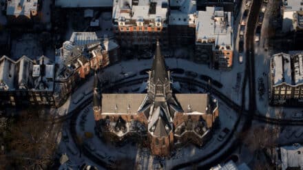 Ein Bild aus besseren Tagen: die Vondelkirche in Amsterdam