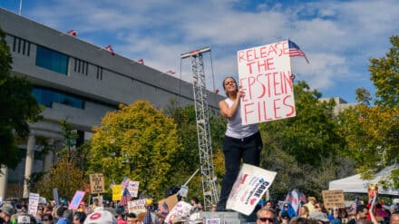 Demonstranten fordern, die Epstein-Files freizugeben