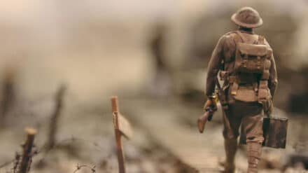 Was verursachen Kriegsbilder bei Kindern. Der Kinderschutzbund gibt Eltern Hinweise, wie sie mit Kindern über den Krieg reden können.