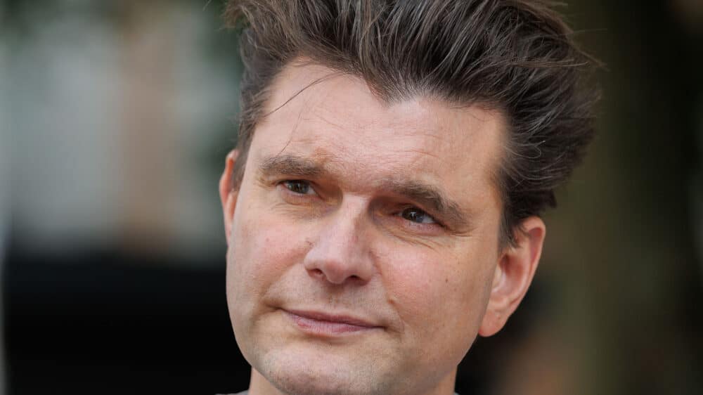 Der Komiker Lutz van der Horst hat über das Beten und den Himmel gesprochen