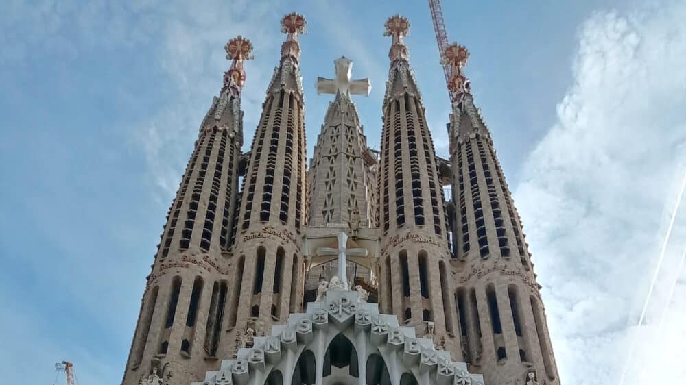 Sagrada Família, Blick auf die Passionsfassade, 2026