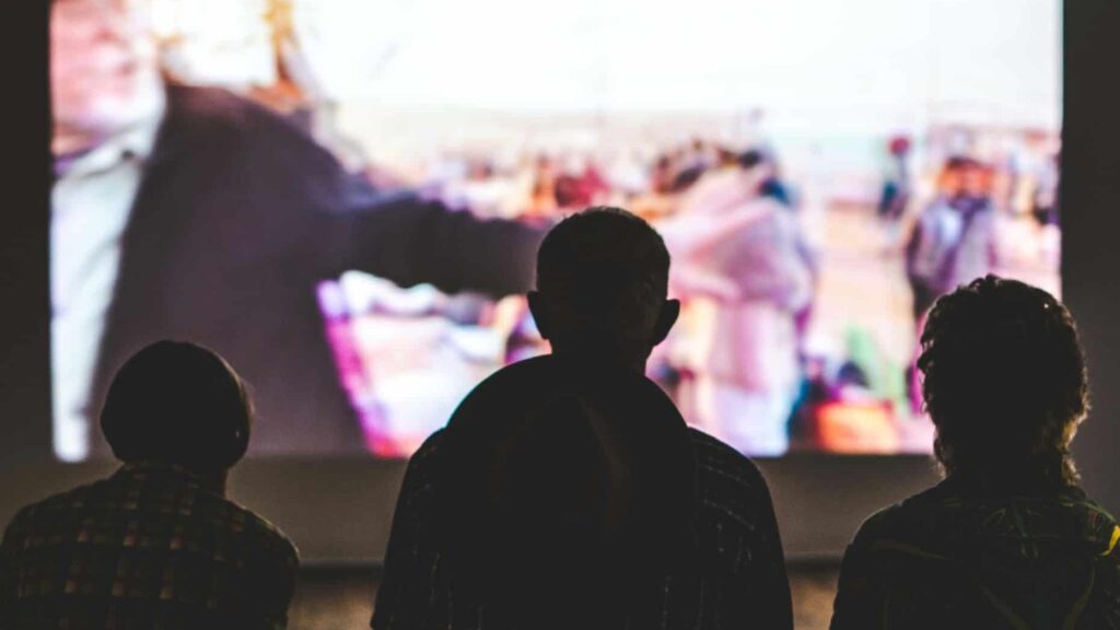 Film auf Kinoleinwand