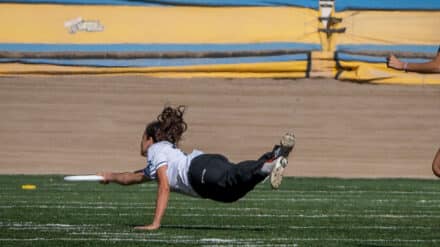 Charlotte Schall erlebt spektakuläre Szenen, wenn sie Ultimate Frisbee spielt