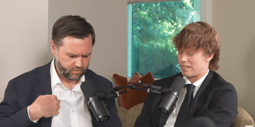 Bryce Crawford und JD Vance beten gemeinsam