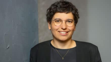 Die 40-jährige Theologin Marie Hecke wird zum 1. Januar neue EKD-Beauftragte für den Kampf gegen Antisemitismus