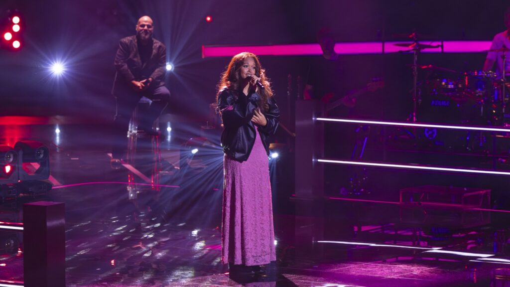 Jessica Paulo singt bei The Voice of Germany Gratitude